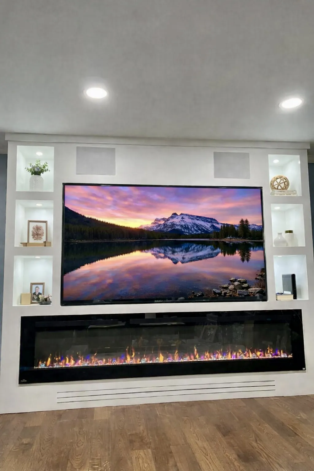 tv builtin Huntington